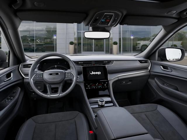 2025 Jeep Grand Cherokee L Altitude X 4x4