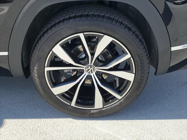 2026 Volkswagen Atlas Cross Sport SEL Premium R-Line