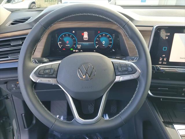 2026 Volkswagen Atlas SE with Technology