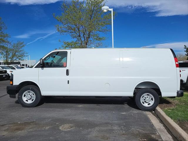 2025 Chevrolet Express Cargo Van RWD 2500 Regular Wheelbase WT