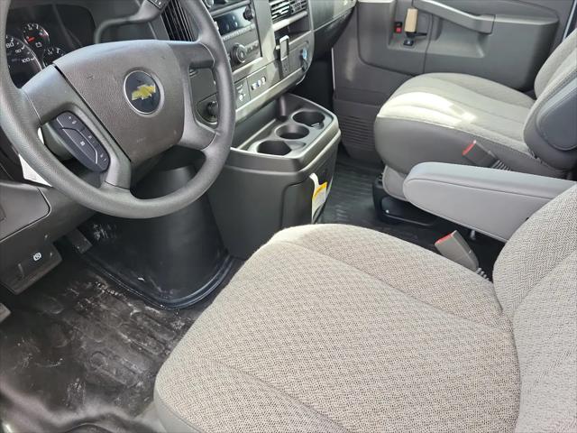 2025 Chevrolet Express Cargo Van RWD 2500 Regular Wheelbase WT