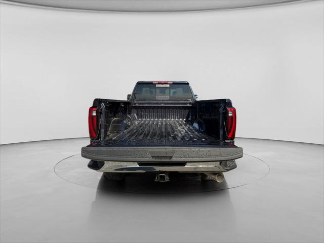 2026 GMC Sierra 3500HD Crew Cab, Long Bed, SLT Dual Rear Wheel, 4WD