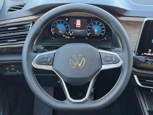 2026 Volkswagen Atlas SE with Technology
