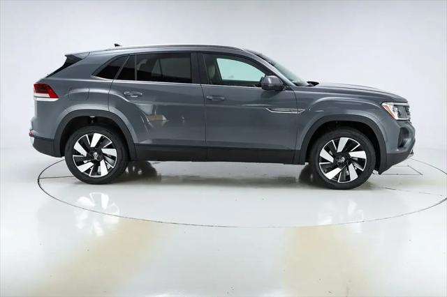 2026 Volkswagen Atlas Cross Sport SE with Technology
