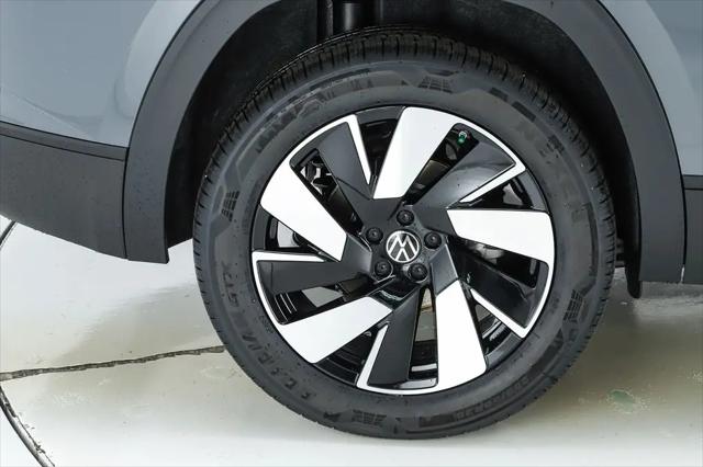2026 Volkswagen Atlas Cross Sport SE with Technology