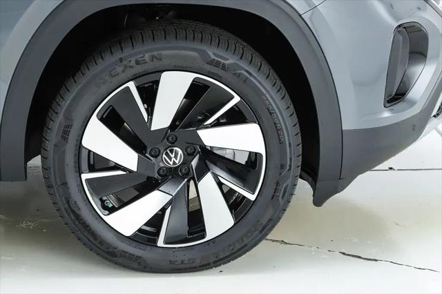 2026 Volkswagen Atlas Cross Sport SE with Technology