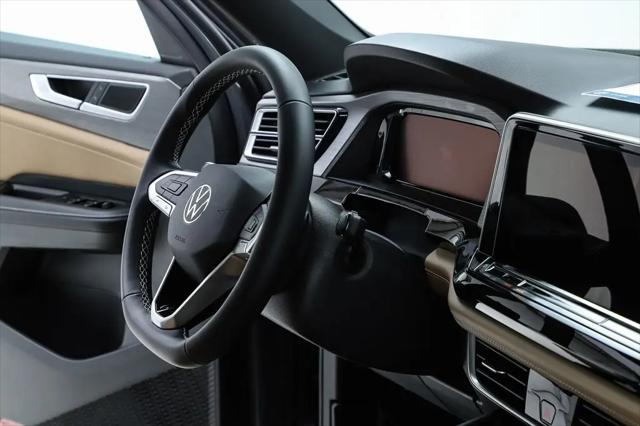2026 Volkswagen Atlas Cross Sport SE with Technology