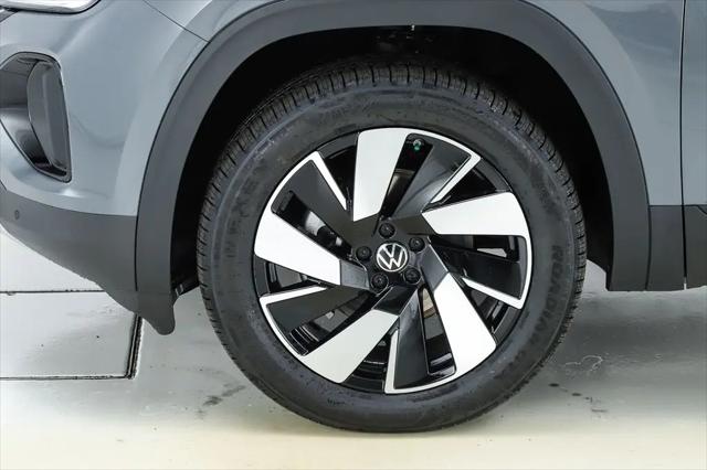 2026 Volkswagen Atlas Cross Sport SE with Technology