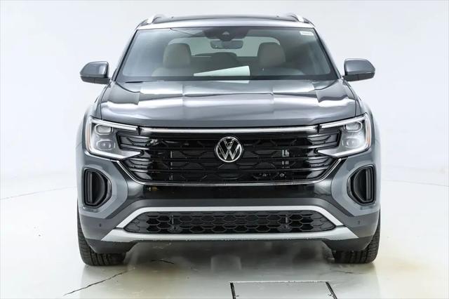 2026 Volkswagen Atlas Cross Sport SE with Technology