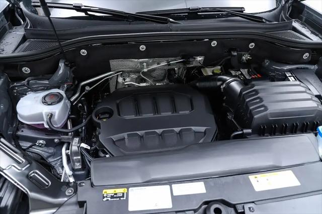 2026 Volkswagen Atlas Cross Sport SE with Technology