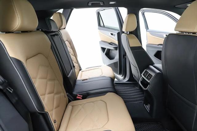 2026 Volkswagen Atlas Cross Sport SE with Technology