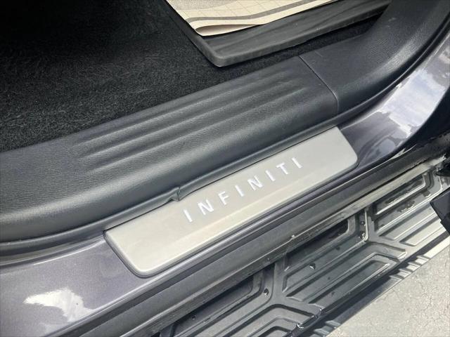 2022 INFINITI QX80 SENSORY