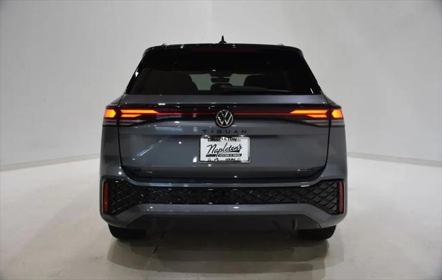 2026 Volkswagen Tiguan SE R-Line Black