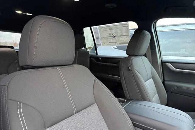 2026 GMC Acadia Elevation AWD