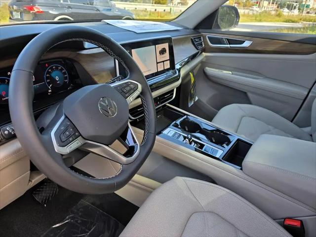 2026 Volkswagen Atlas SE with Technology