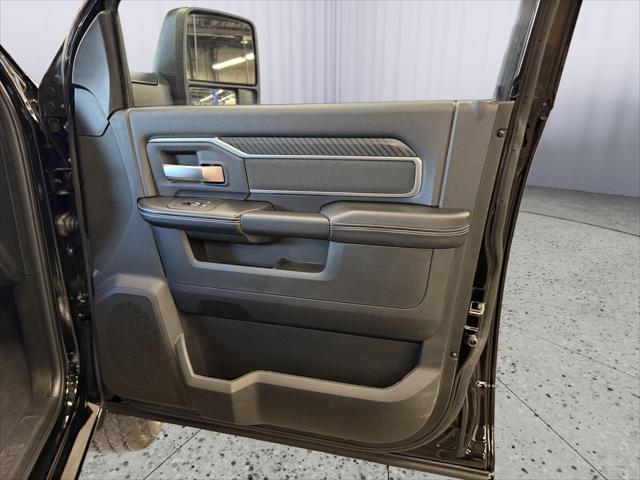 2026 Ram 2500 Big Horn Crew Cab 4x4 64 Box