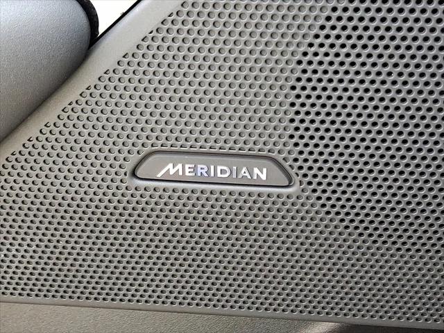 2026 Land Rover Range Rover Velar P250 Dynamic SE