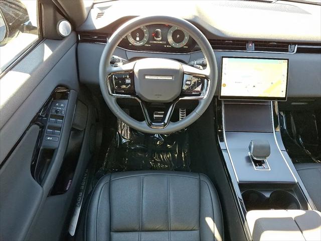 2026 Land Rover Range Rover Evoque Dynamic SE