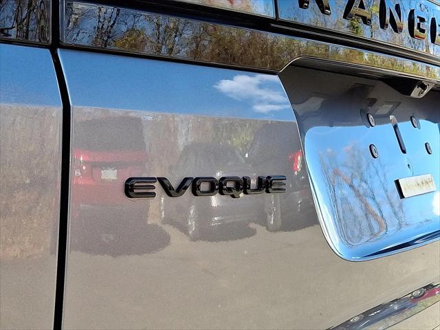 2026 Land Rover Range Rover Evoque Dynamic SE