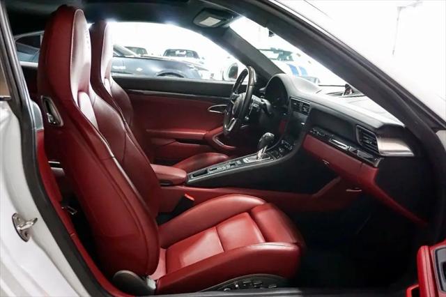 2019 Porsche 911 Turbo S