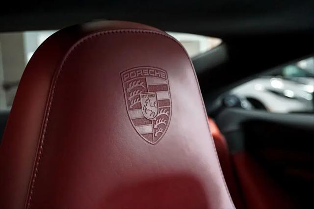 2019 Porsche 911 Turbo S