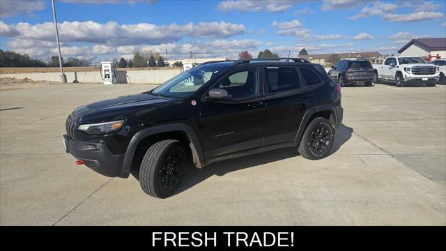 2019 Jeep Cherokee Trailhawk 4x4 2019 Jeep Cherokee Trailhawk 4x4