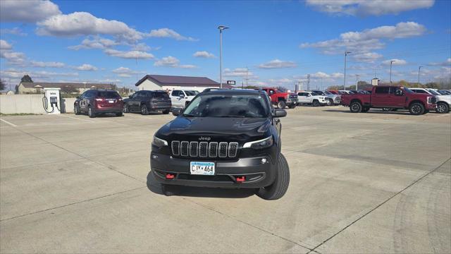2019 Jeep Cherokee Trailhawk 4x4 2019 Jeep Cherokee Trailhawk 4x4