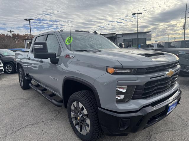 2024 Chevrolet Silverado 2500HD 4WD Crew Cab Standard Bed Custom 2024 Chevrolet Silverado 2500HD 4WD Crew Cab Standard Bed Custom