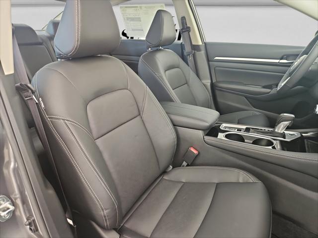 2025 Nissan Altima SL FWD
