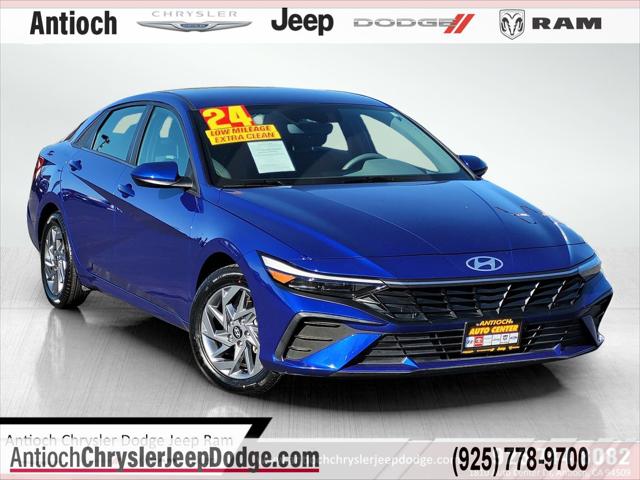 2024 Hyundai Elantra SEL 2024 Hyundai Elantra SEL