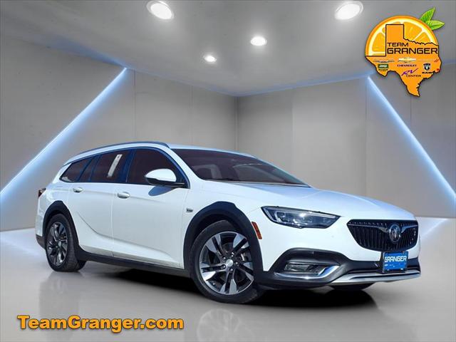 2018 Buick Regal TourX Essence