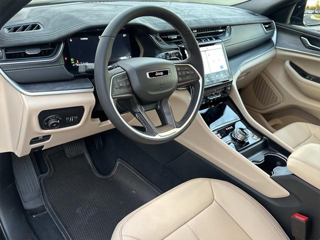 2025 Jeep Grand Cherokee GRAND CHEROKEE LIMITED 4X4 2025 Jeep Grand Cherokee GRAND CHEROKEE LIMITED 4X4