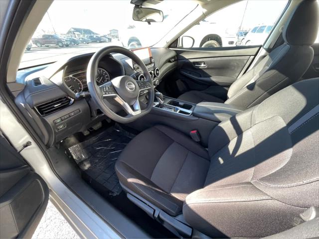 2023 Nissan Sentra SV Xtronic CVT