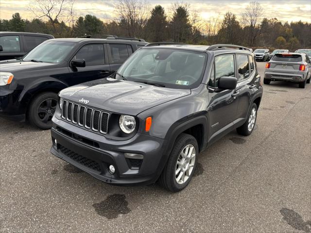 2022 Jeep Renegade Latitude 4x4 2022 Jeep Renegade Latitude 4x4