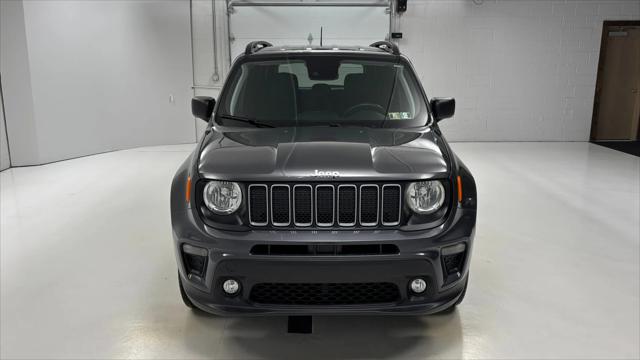 2022 Jeep Renegade Latitude 4x4 2022 Jeep Renegade Latitude 4x4