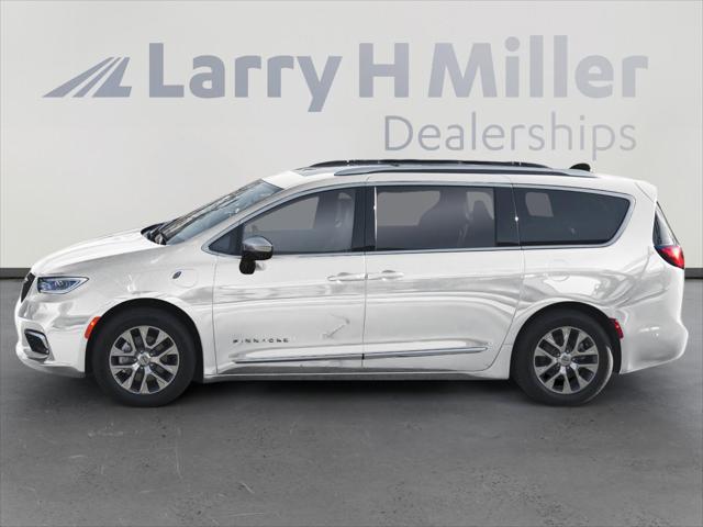 2026 Chrysler Pacifica Plug-In Hybrid PACIFICA PLUG-IN HYBRID SELECT 2026 Chrysler Pacifica Plug-In Hybrid PACIFICA PLUG-IN HYBRID SELECT