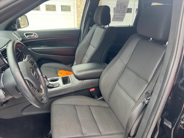 2022 Jeep Grand Cherokee Laredo E 4x4