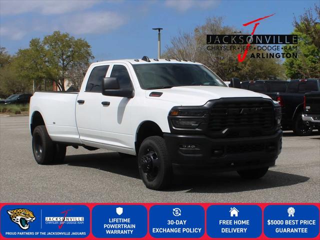 2026 RAM Ram 3500 RAM 3500 TRADESMAN CREW CAB 4X4 8 BOX