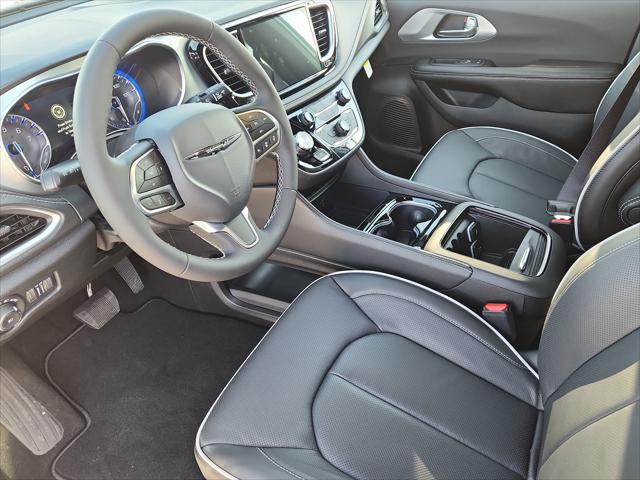 2026 Chrysler Pacifica Limited AWD