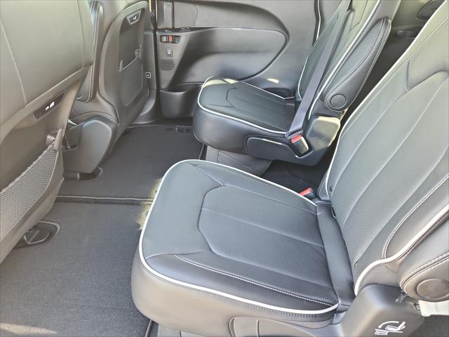 2026 Chrysler Pacifica Limited AWD