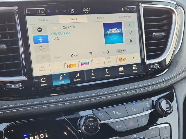 2026 Chrysler Pacifica Limited AWD