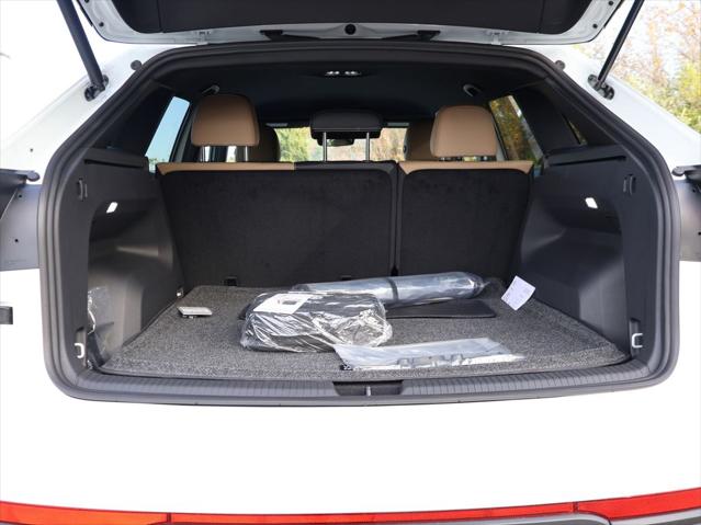2026 Volkswagen Atlas Cross Sport 2.0T SE
