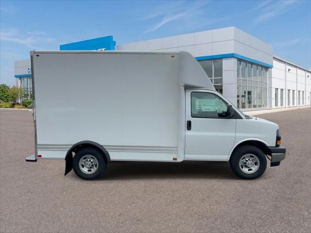 2025 Chevrolet Express Cutaway Work Van