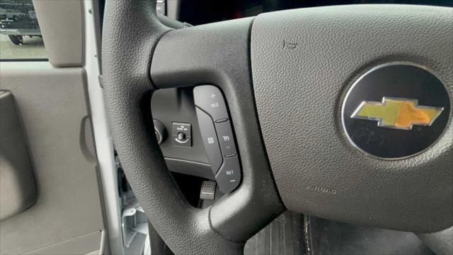 2025 Chevrolet Express Cutaway Work Van