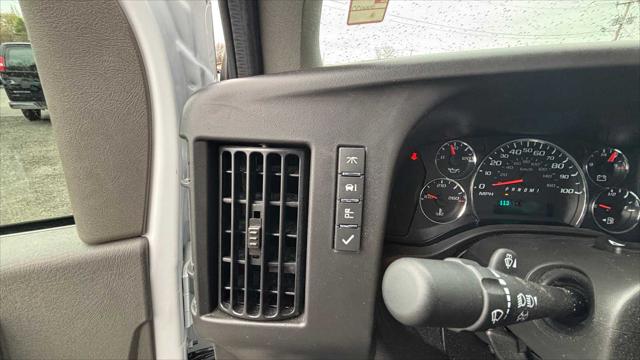 2025 Chevrolet Express Cutaway Work Van