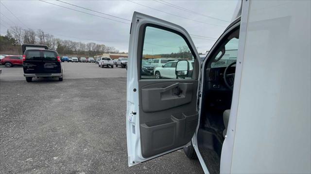 2025 Chevrolet Express Cutaway Work Van