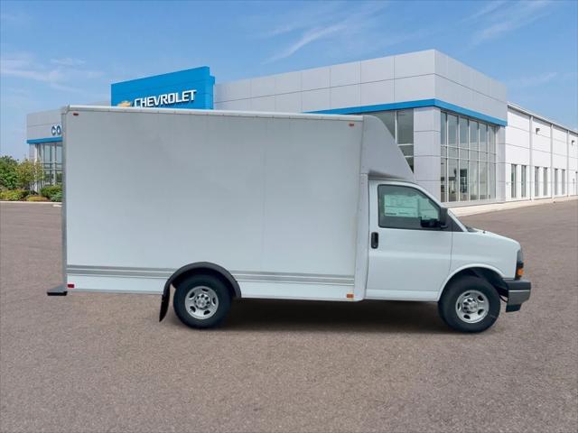 2025 Chevrolet Express Cutaway Work Van