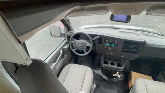 2025 Chevrolet Express Cutaway Work Van