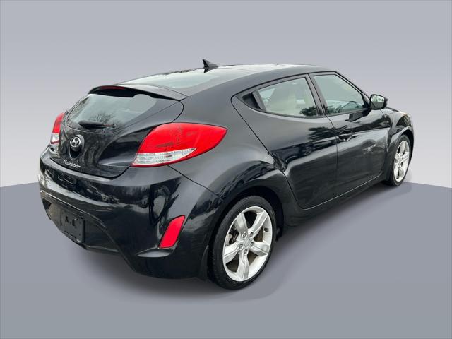 2014 Hyundai Veloster Base w/Gray A6