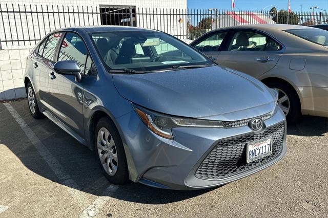 Used 2020 Toyota Corolla LE with VIN 5YFEPRAE6LP069236 for sale in Tracy, CA